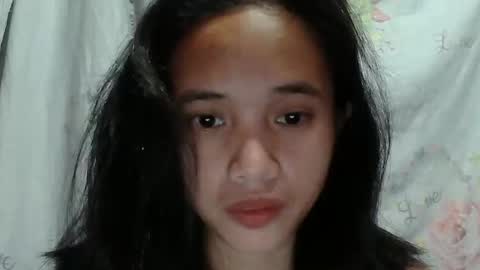 Snapshot of sophie_193 chatting on February 3, 2026, 5:40 pm sophie_193 online show from February 3, 2026, 5:40 pm