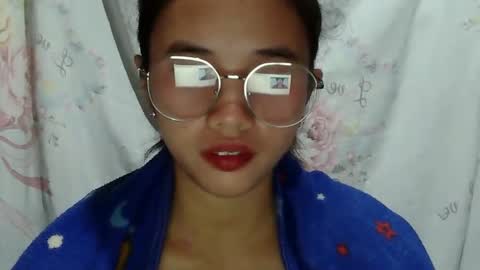 sophie_193 online show from May 4, 2026, 6:04 pm