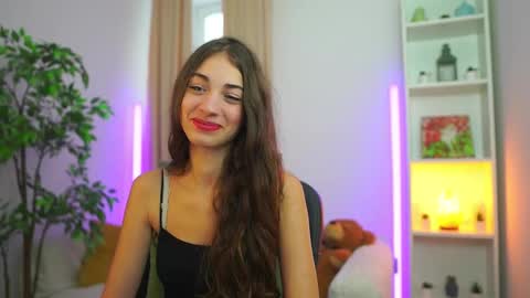 Sophiiiie online show from September 11, 2025, 1:11 pm