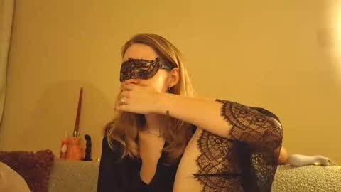 Sophie And Joost Luckydips Cam online show from March 3, 2026, 6:36 pm