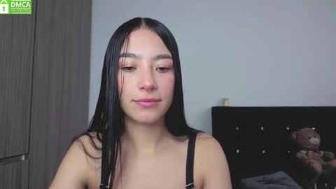 Sophie  online show from September 24, 2025, 2:20 pm