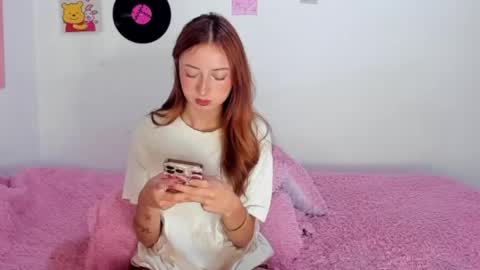 Sophie online show from June 5, 2026, 6:52 am
