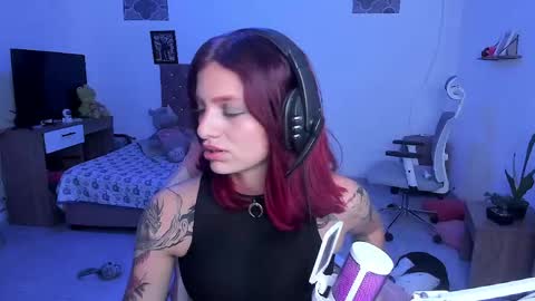 Snapshot of sophie_dolly_ chatting on May 16, 2026, 5:15 am sophie doll online show from May 16, 2026, 5:15 am