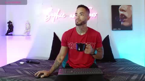 Snapshot of sophie_foxx chatting on April 21, 2026, 12:00 pm SOPHIE - FOXX online show from April 21, 2026, 12:00 pm