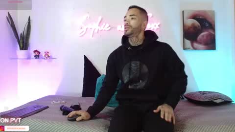 Snapshot of sophie_foxx chatting on May 6, 2026, 11:59 am SOPHIE - FOXX online show from May 6, 2026, 11:59 am