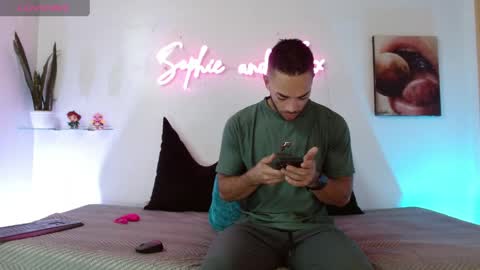 Snapshot of sophie_foxx chatting on May 25, 2026, 12:00 pm SOPHIE - FOXX online show from May 25, 2026, 12:00 pm