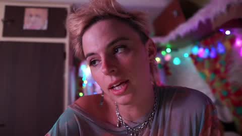 derpy derpington online show from December 24, 2024, 5:05 am