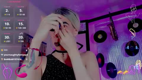 sophie_miaa online show from October 25, 2025, 11:29 am