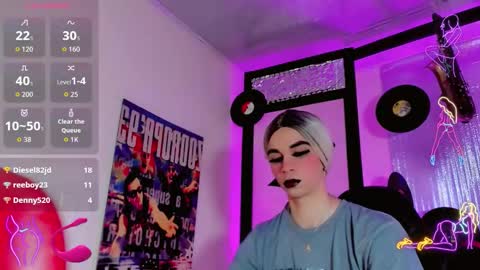 sophie_miaa online show from November 6, 2025, 11:22 am