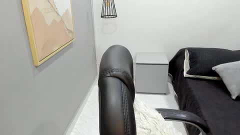 Snapshot of sophie_nolie chatting on February 10, 2026, 11:47 am Sophi online show from February 10, 2026, 11:47 am