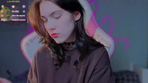Snapshot of sophie_nomenal_ chatting on May 6, 2026, 5:40 pm sophie_nomenal_ online show from May 6, 2026, 5:40 pm