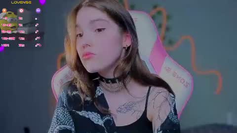 sophie_nomenal_ online show from August 3, 2026, 6:11 pm