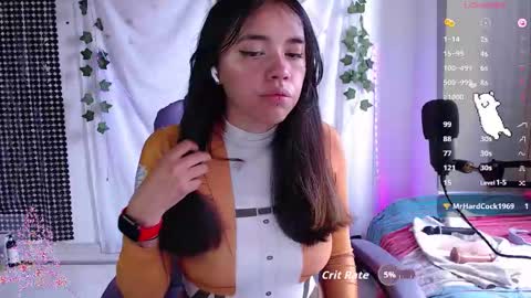 Sophie  online show from December 22, 2025, 3:42 pm