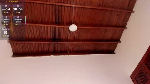 sophie_smith19 online show from January 19, 2026, 1:48 pm