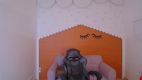 Sofia online show from January 4, 2025, 3:39 pm