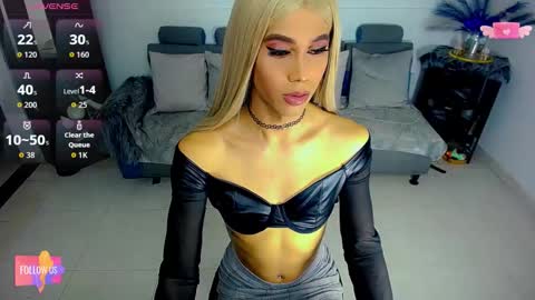 sophie_vall online show from February 23, 2026, 11:57 pm