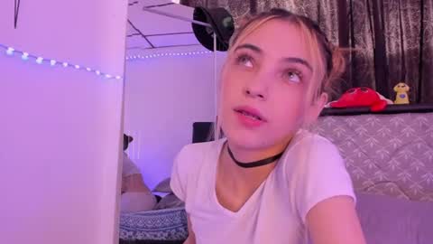 Snapshot of sophie_vega1 chatting on July 2, 2026, 6:36 pm Sophie online show from July 2, 2026, 6:36 pm
