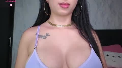 Snapshot of sophie_x1 chatting on July 17, 2026, 1:23 am Sophie online show from July 17, 2026, 1:23 am