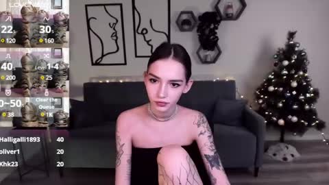 Sophie online show from December 12, 2024, 3:54 am