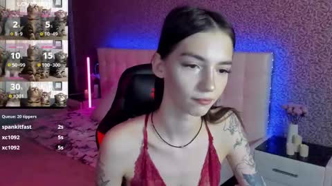 Sophie online show from February 2, 2025, 9:19 am