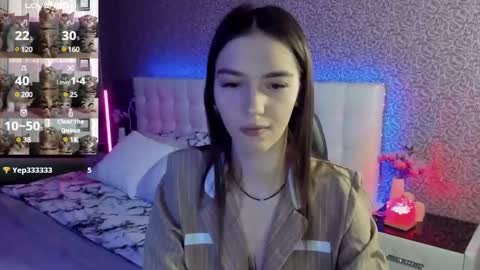 Sophie online show from March 7, 2025, 8:34 am