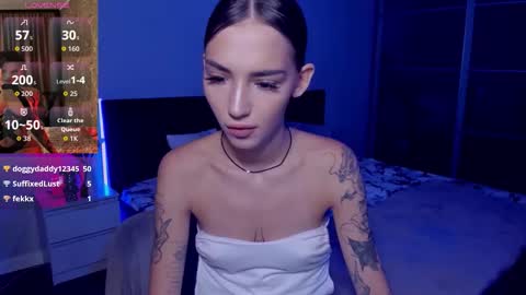 Sophie online show from October 5, 2025, 11:30 am