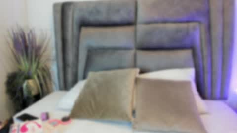 Sophie  online show from February 27, 2025, 11:31 am