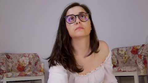 Sophie Rain online show from October 1, 2025, 5:30 pm