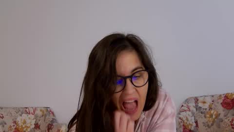 Sophie Rain online show from October 10, 2025, 1:43 pm