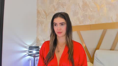 Sophie online show from December 17, 2024, 5:36 pm