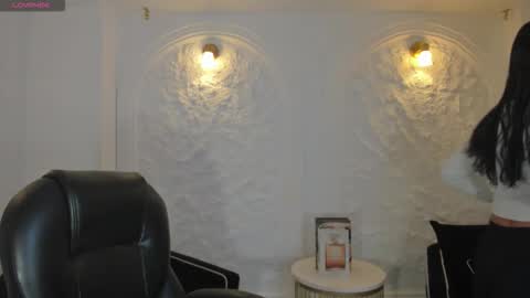 Sophie online show from February 22, 2026, 11:25 pm