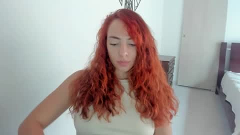 Sophia online show from September 26, 2025, 9:52 pm