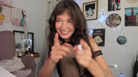 Sophie online show from December 18, 2024, 7:36 am