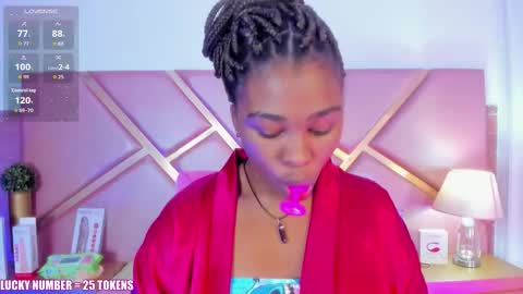 Sophie online show from December 14, 2025, 2:50 am