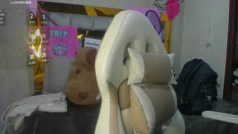 Snapshot of sophievv chatting on November 23, 2025, 8:08 pm Sophie online show from November 23, 2025, 8:08 pm