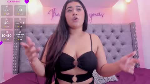 Snapshot of sophiia_77 chatting on January 6, 2026, 10:23 pm Sophii online show from January 6, 2026, 10:23 pm