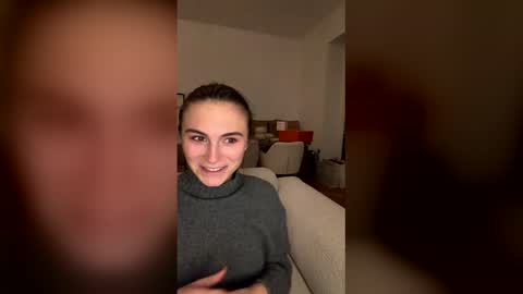 SophiaStar online show from January 8, 2026, 6:43 pm