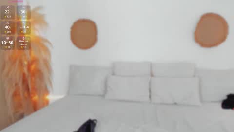 Sophie online show from October 28, 2025, 3:58 pm