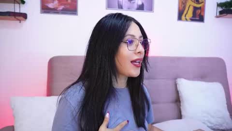 Sophiie online show from January 8, 2026, 12:57 am