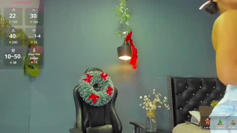 Sophie Taylor online show from December 18, 2024, 11:08 pm