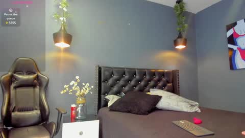 Sophie Taylor online show from January 18, 2025, 11:00 pm