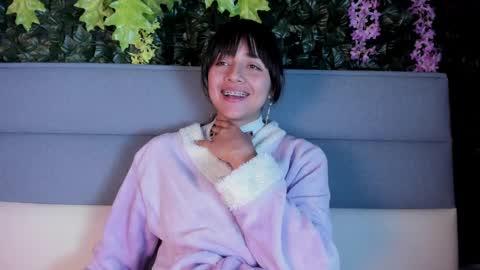 Snapshot of sophy_smilesweet chatting on January 28, 2025, 11:38 am SOPHY ROGERS online show from January 28, 2025, 11:38 am