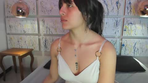 Snapshot of sophy_smilesweet chatting on February 3, 2025, 11:42 am SOPHY ROGERS online show from February 3, 2025, 11:42 am