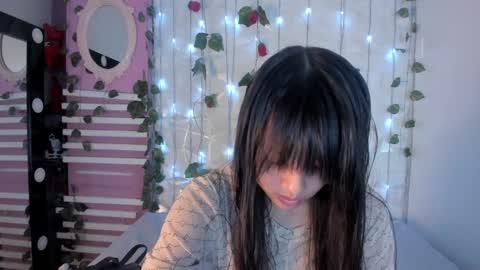 Snapshot of sophy_smilesweet chatting on February 7, 2025, 11:45 am SOPHY ROGERS online show from February 7, 2025, 11:45 am