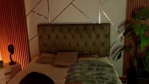 Sophy  online show from February 19, 2026, 7:54 pm