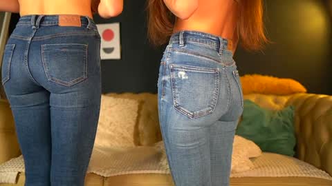 Sophydiva online show from November 5, 2025, 6:24 am