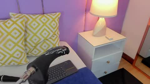 Sophy online show from April 8, 2026, 11:43 am