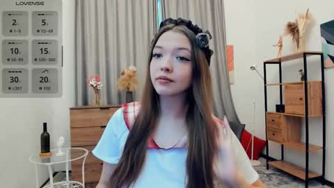 Emilia  You can call me Emmy online show from December 3, 2025, 7:49 am