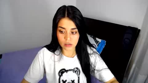 Sophy  online show from April 22, 2026, 12:02 am