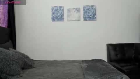 sorayalane online show from October 9, 2025, 3:10 pm